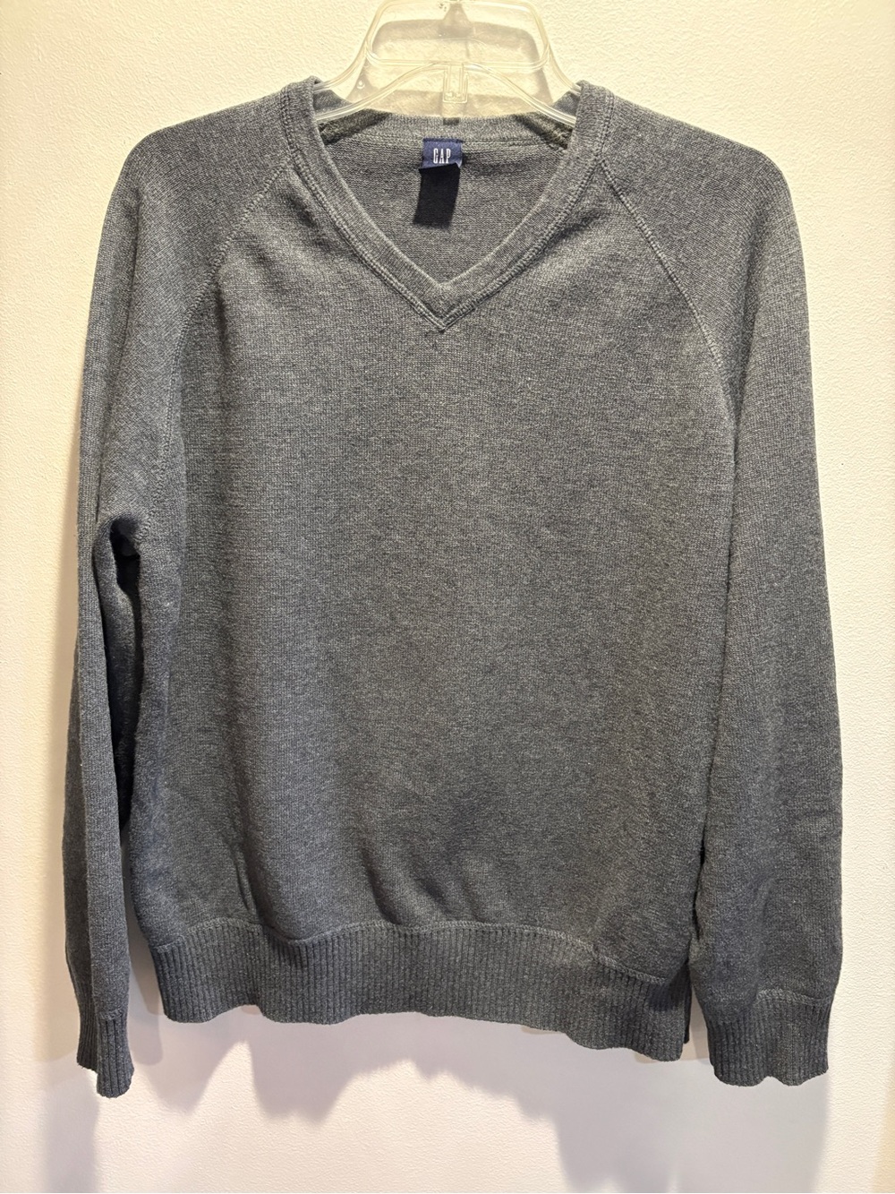 GAP Men’s Large Charcoal Gray V-Neck Cotton Wool Sweater Pullover L